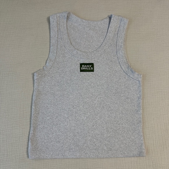 NWOT Daily Drills Grey Tank Top - Picture 4 of 8